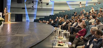 Erdal İnönü 100. doğum günü programı katılımcı grup fotoğrafı