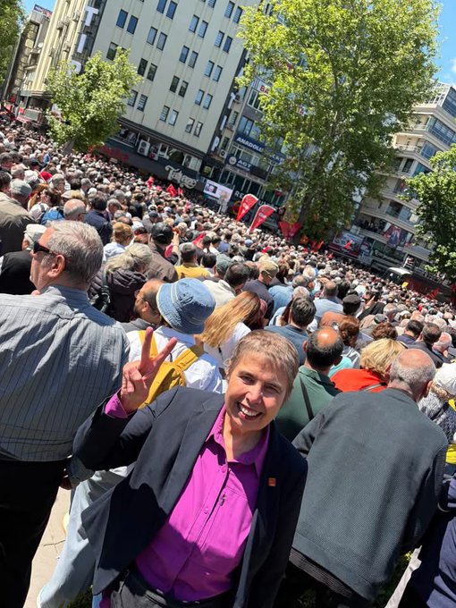 Güvenpark bayramlaşma programında Kütahya örgütüyle çekilen fotoğraf